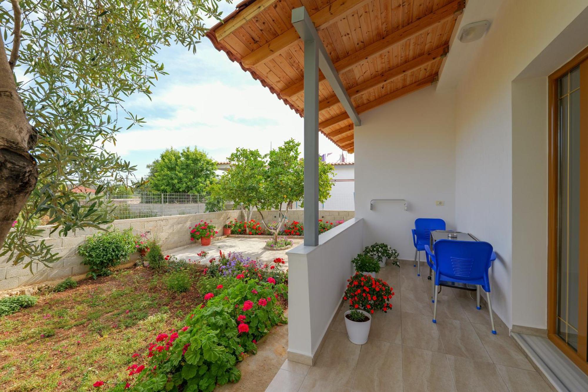 Brahimi Guest House Ksamil Bagian luar foto