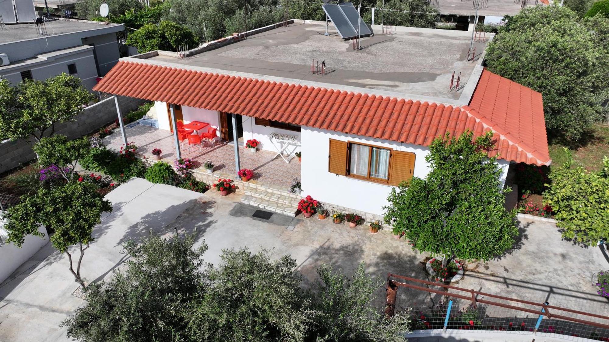 Brahimi Guest House Ksamil Bagian luar foto